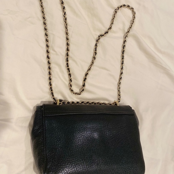 Mulberry Lily Small - Picture 5 of 9